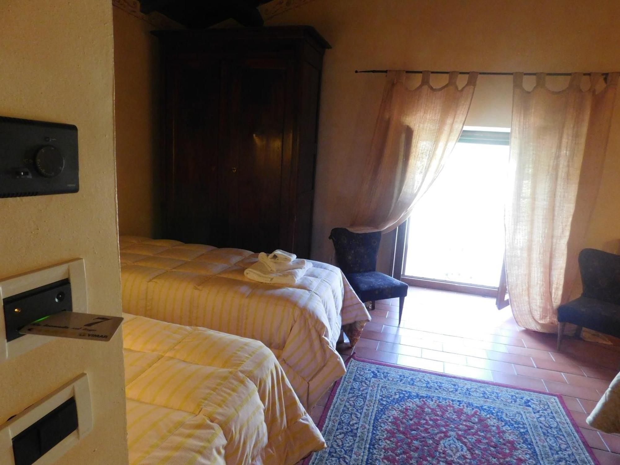 Locanda Sul Lago Santo Stefano Di Sessanio Δωμάτιο φωτογραφία
